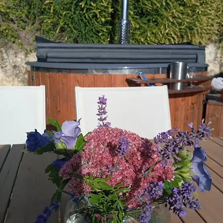 La Belle Demeure - Luxury With Pool & Hot Tub Charente Montchaude