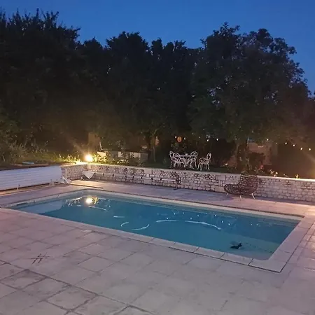 La Belle Demeure - Luxury With Pool & Hot Tub Charente Villa *